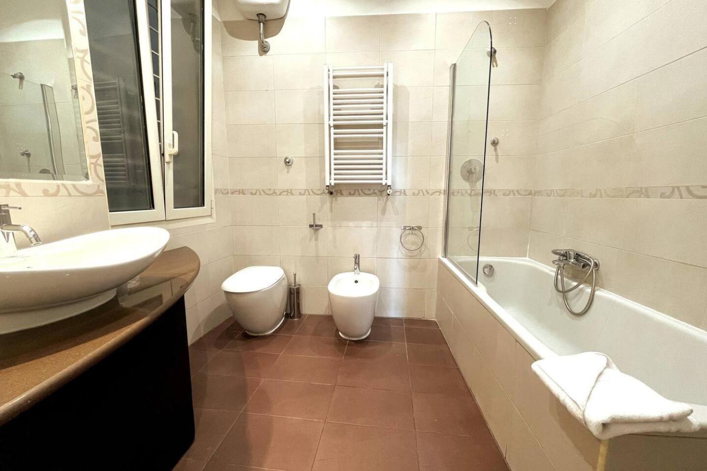 Spacious And Bright Rome Exterior photo