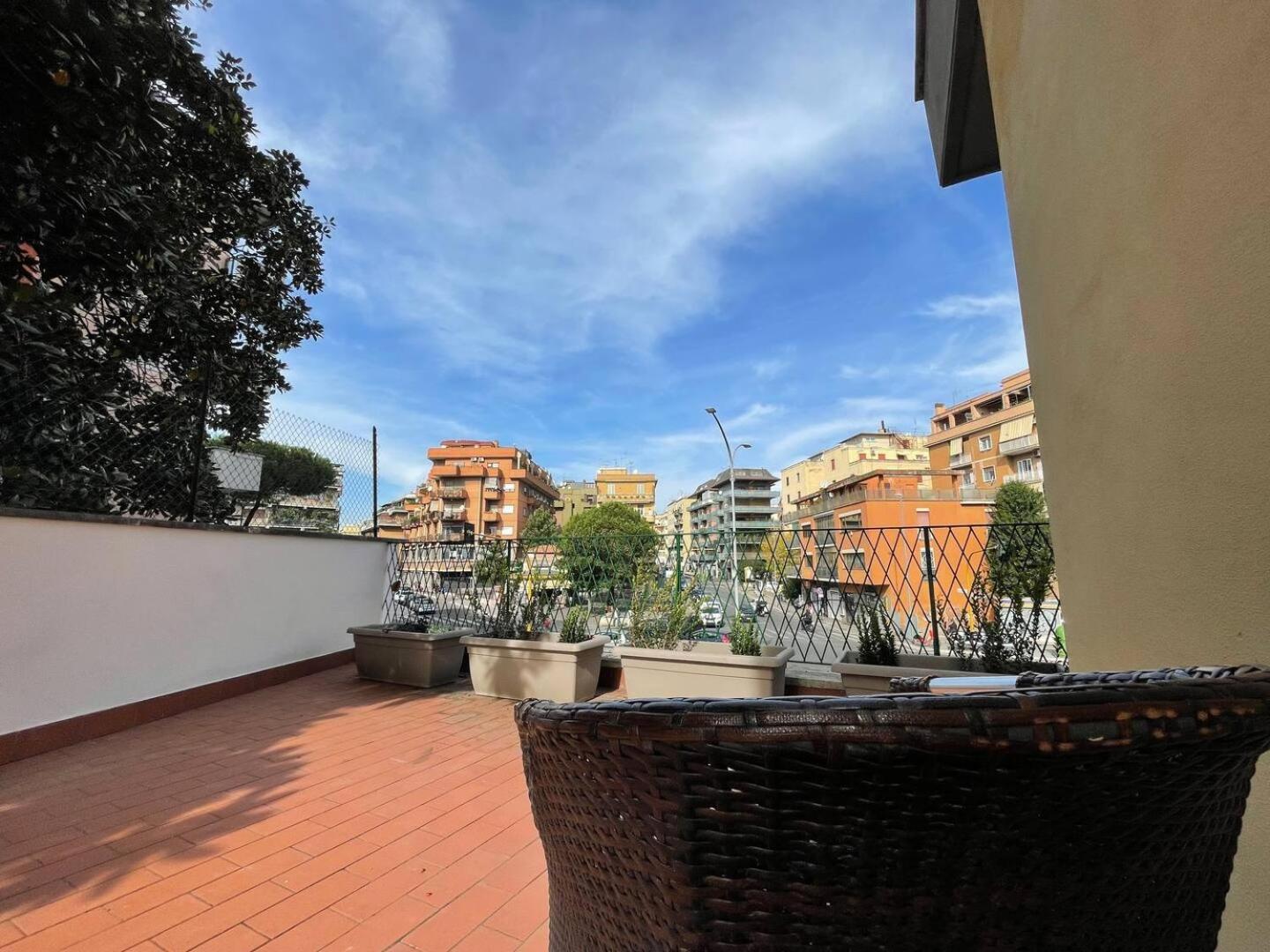 Spacious And Bright Rome Exterior photo